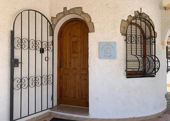 Villa Sonrisa De Oro - Private Swimming Pool